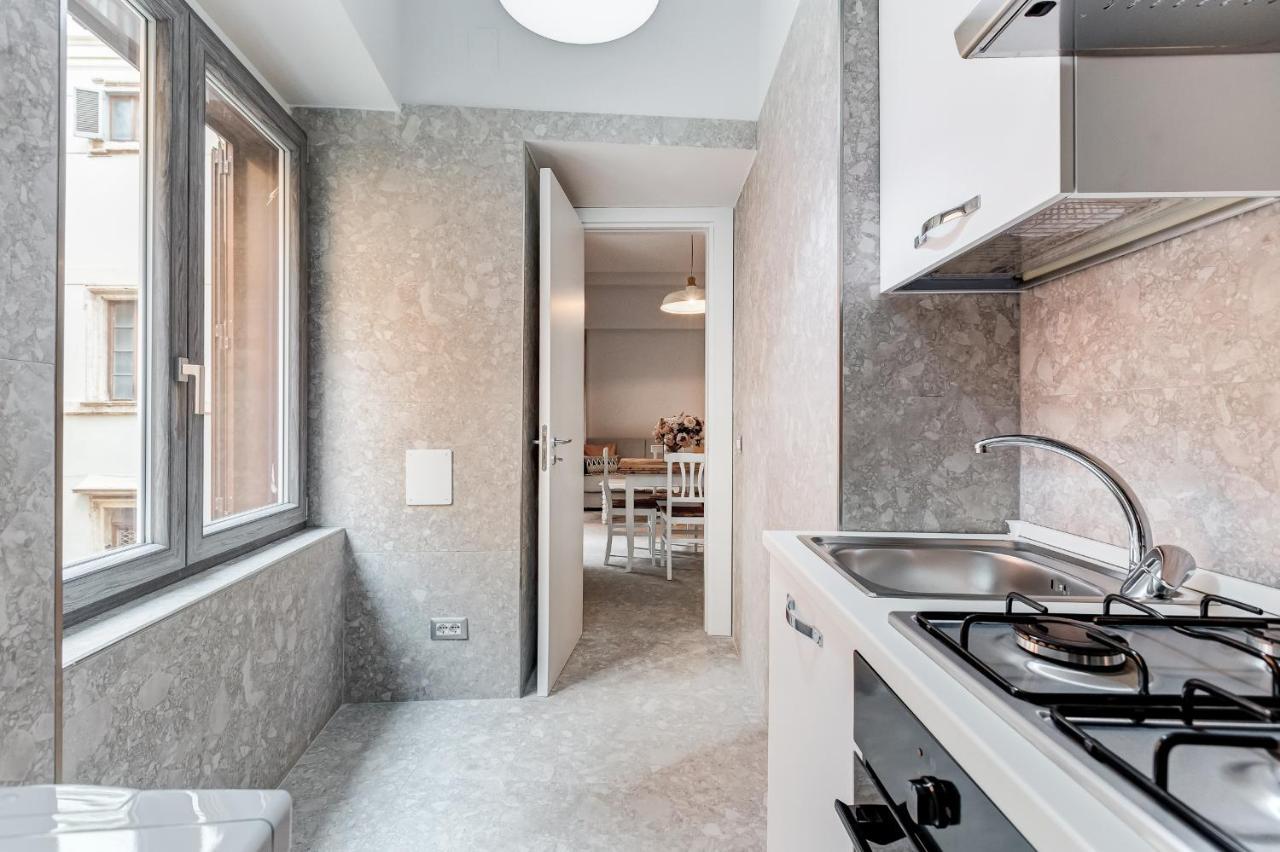 Trevi Fountain - Shabby - Romedreamhome Exteriér fotografie
